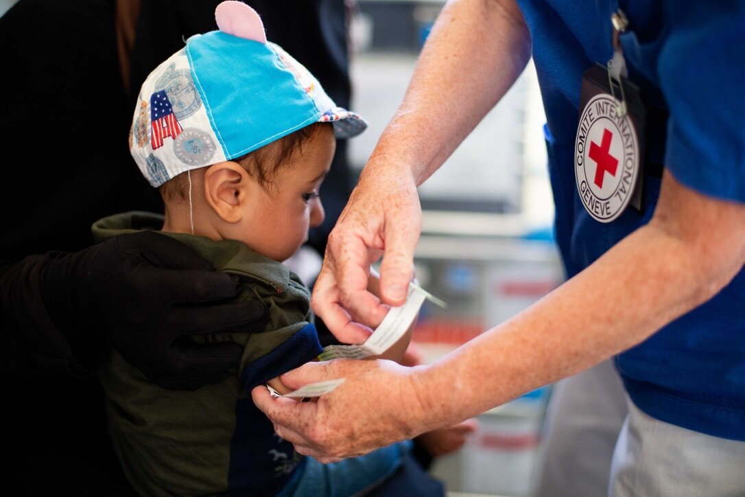 Bildet viser Turid Andreassen på jobb i Syria i 2019.