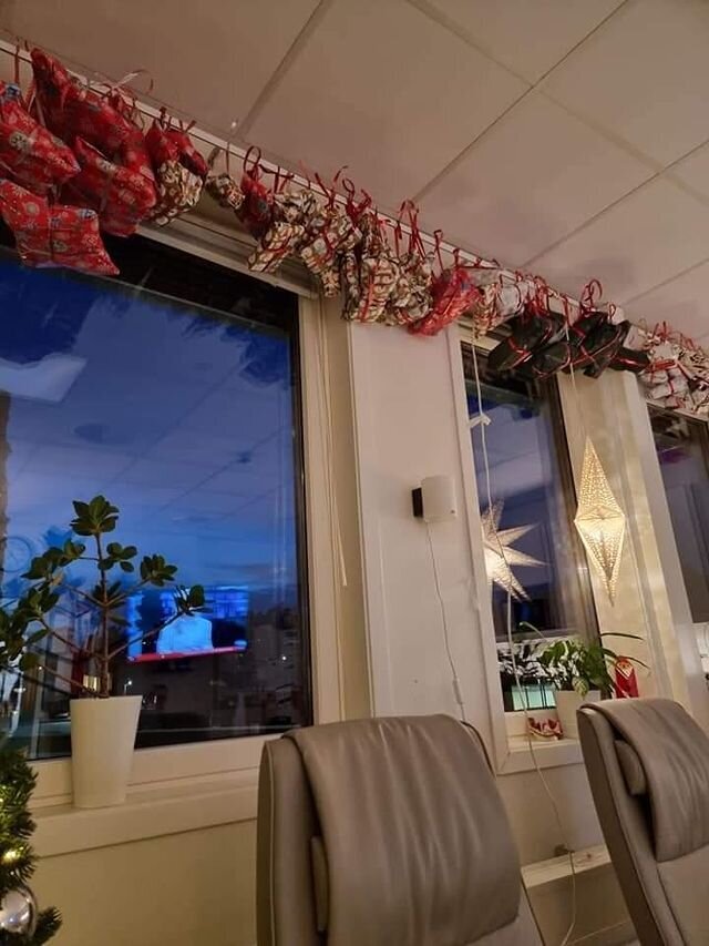 Bildet viser pakkekalender på Sykehuset Sørlandet Arendal