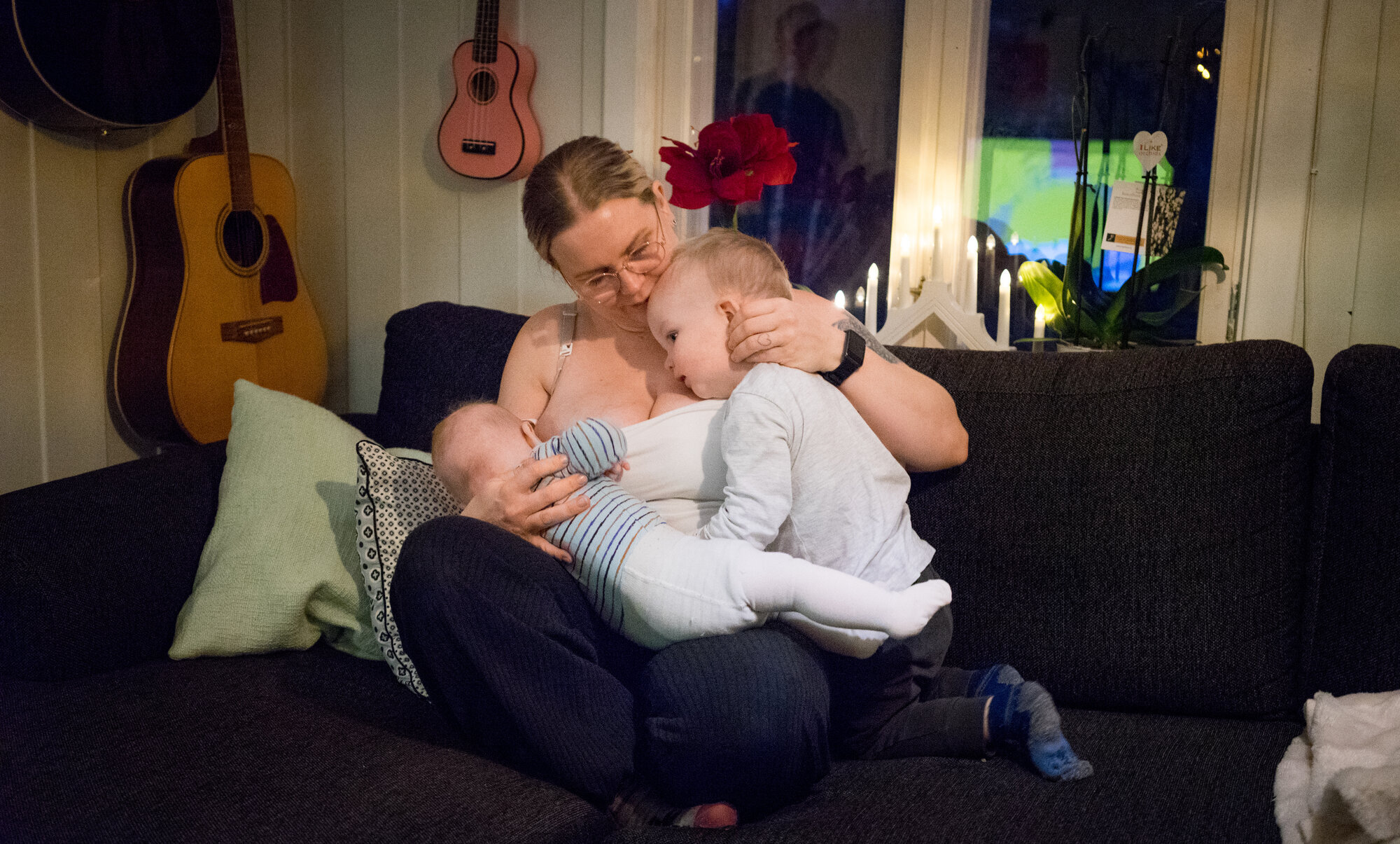 bildet viser Julie Sommersett med barn