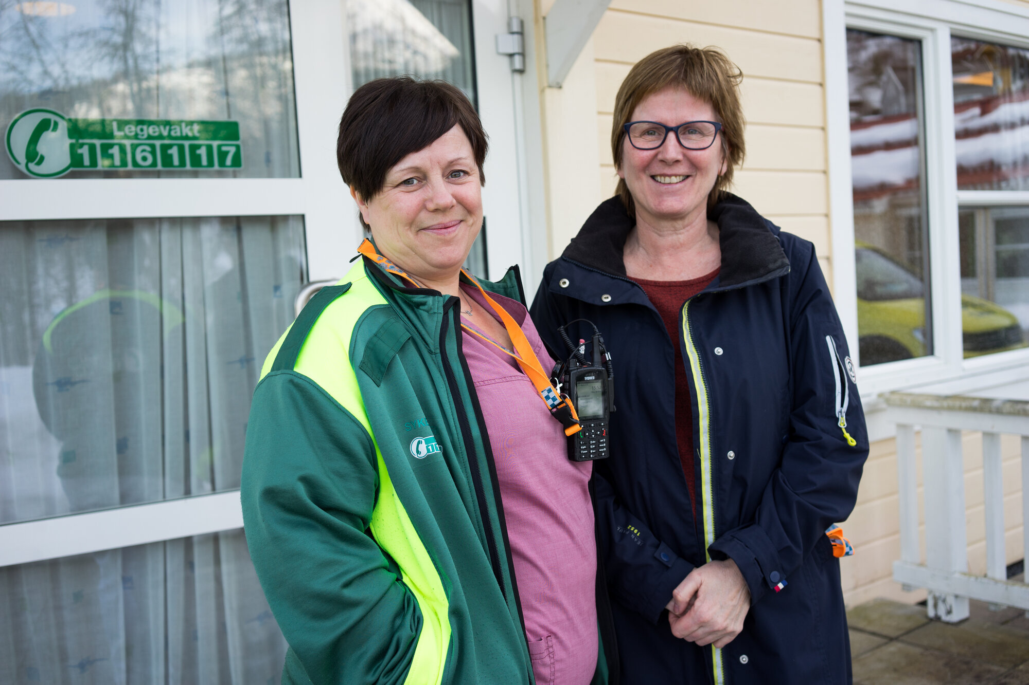 bildet viser Anne Grete Husebø (til venstre) og Ingunn S Feidje 