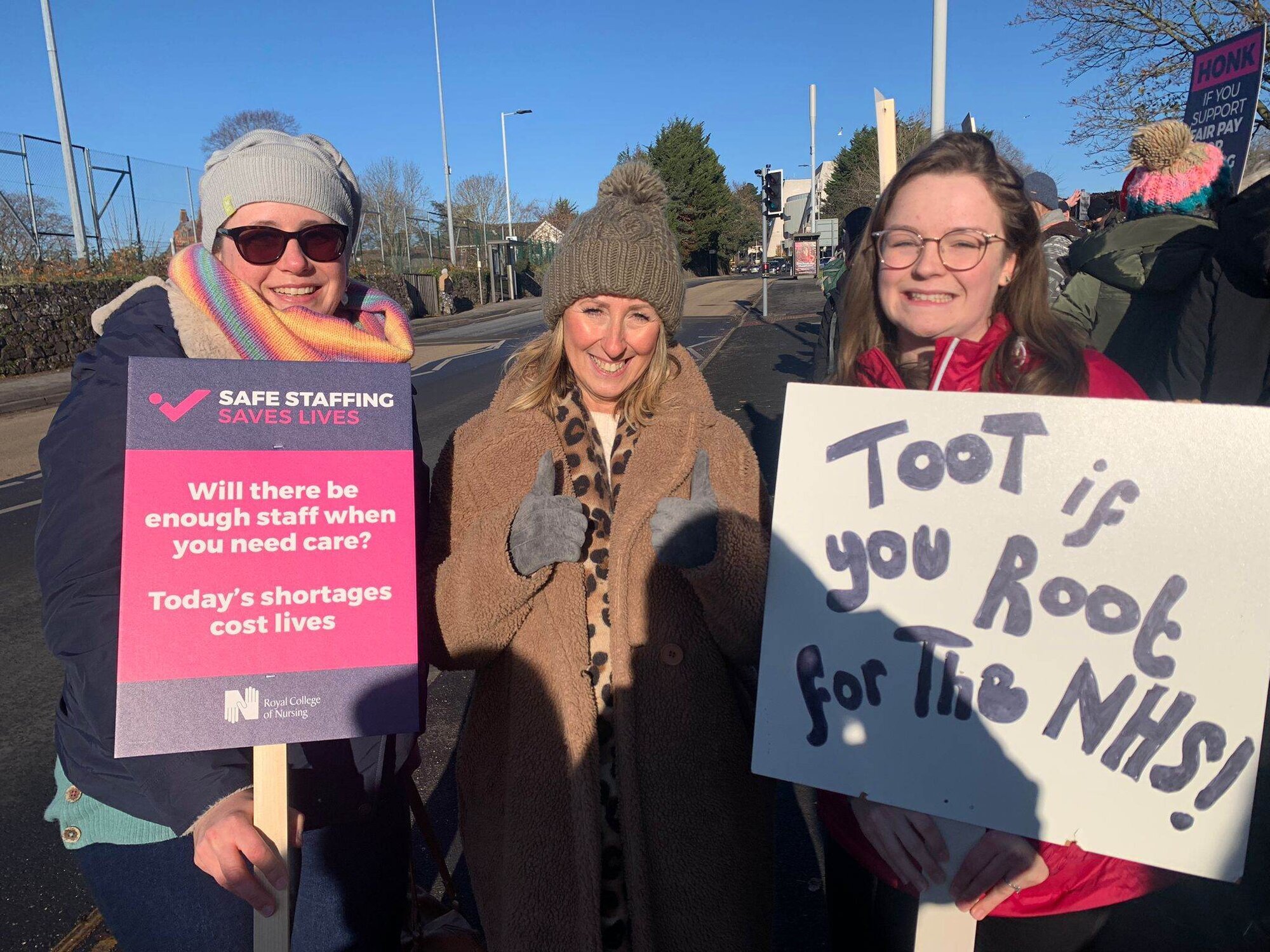 bildet viser Hedda, Mandy og Amy