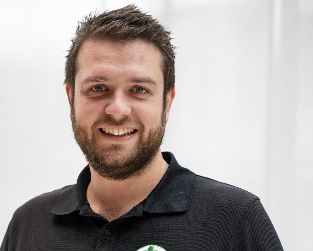 Bildet viser seksjonsleder for førstehjelp og redningstjeneste, Jonas Vikran Hagen