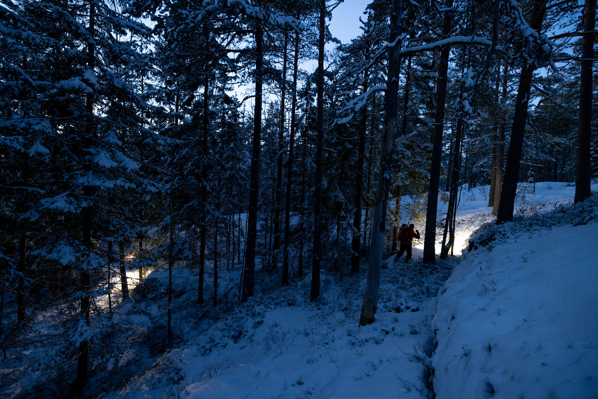 Mørket gjør søk langt vanskeligere
