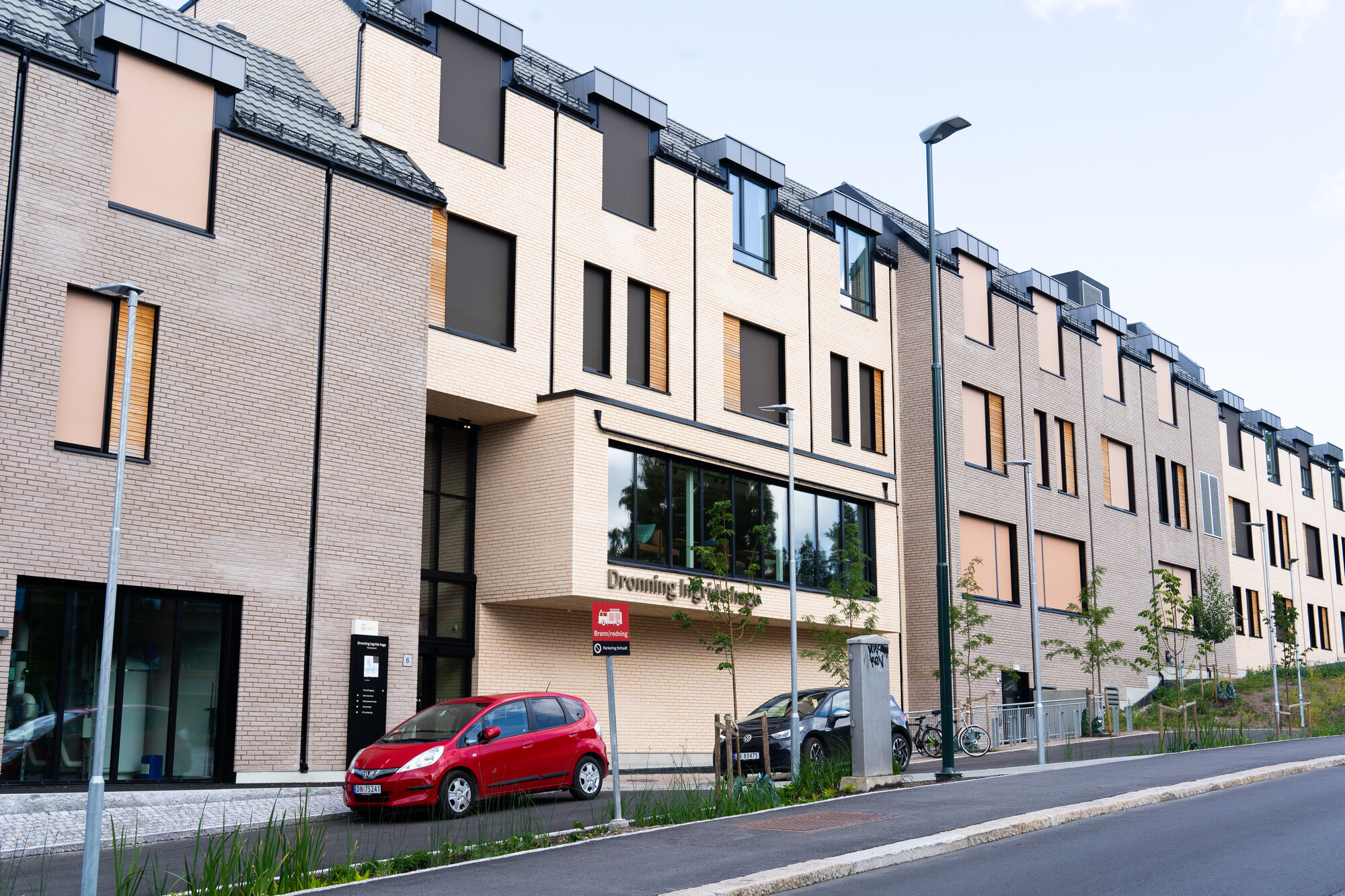 bildet viser fasaden av Dronning Ingrids hage