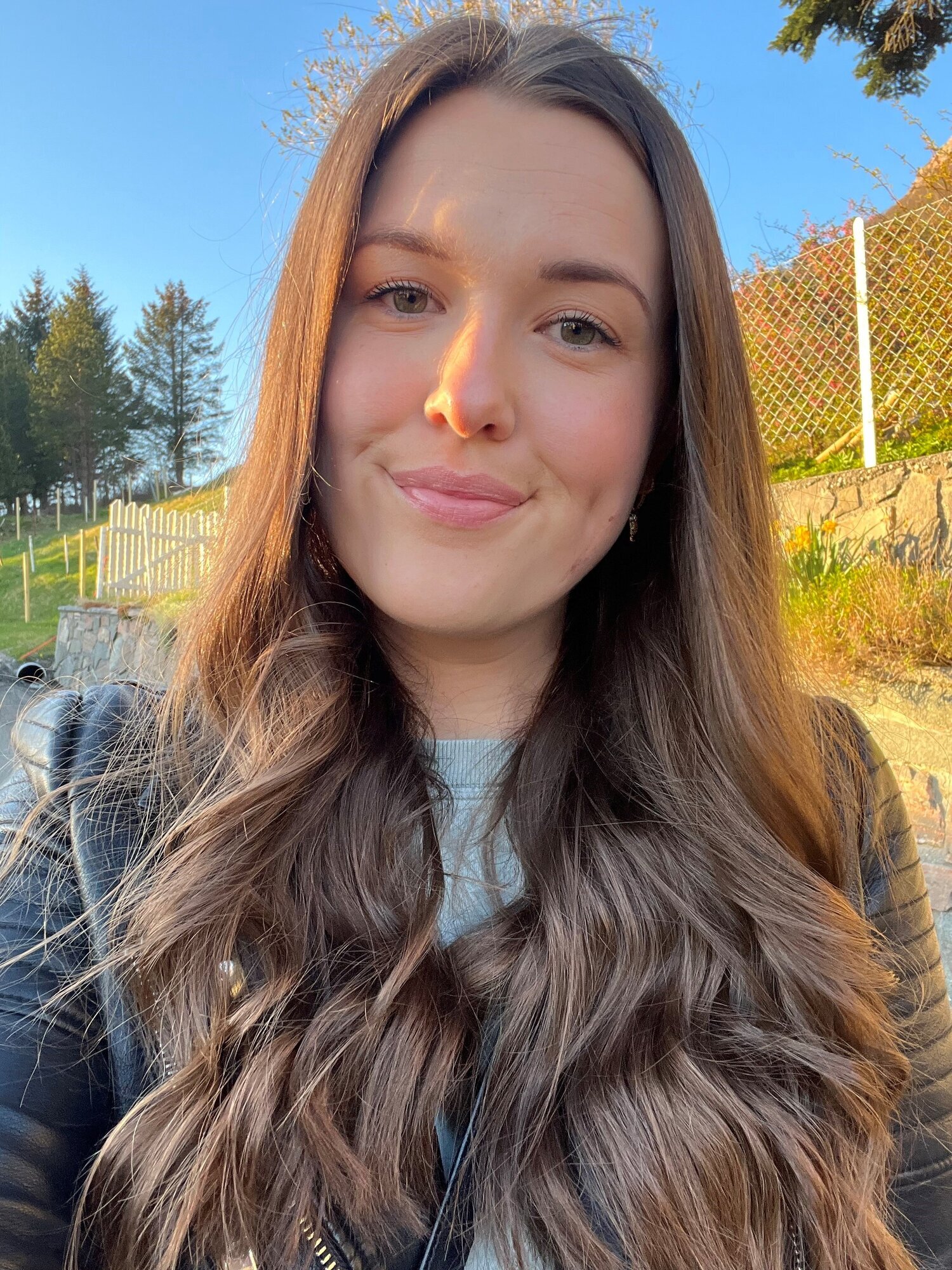 Bildet viser et portrett, tett på, Anna Røberg