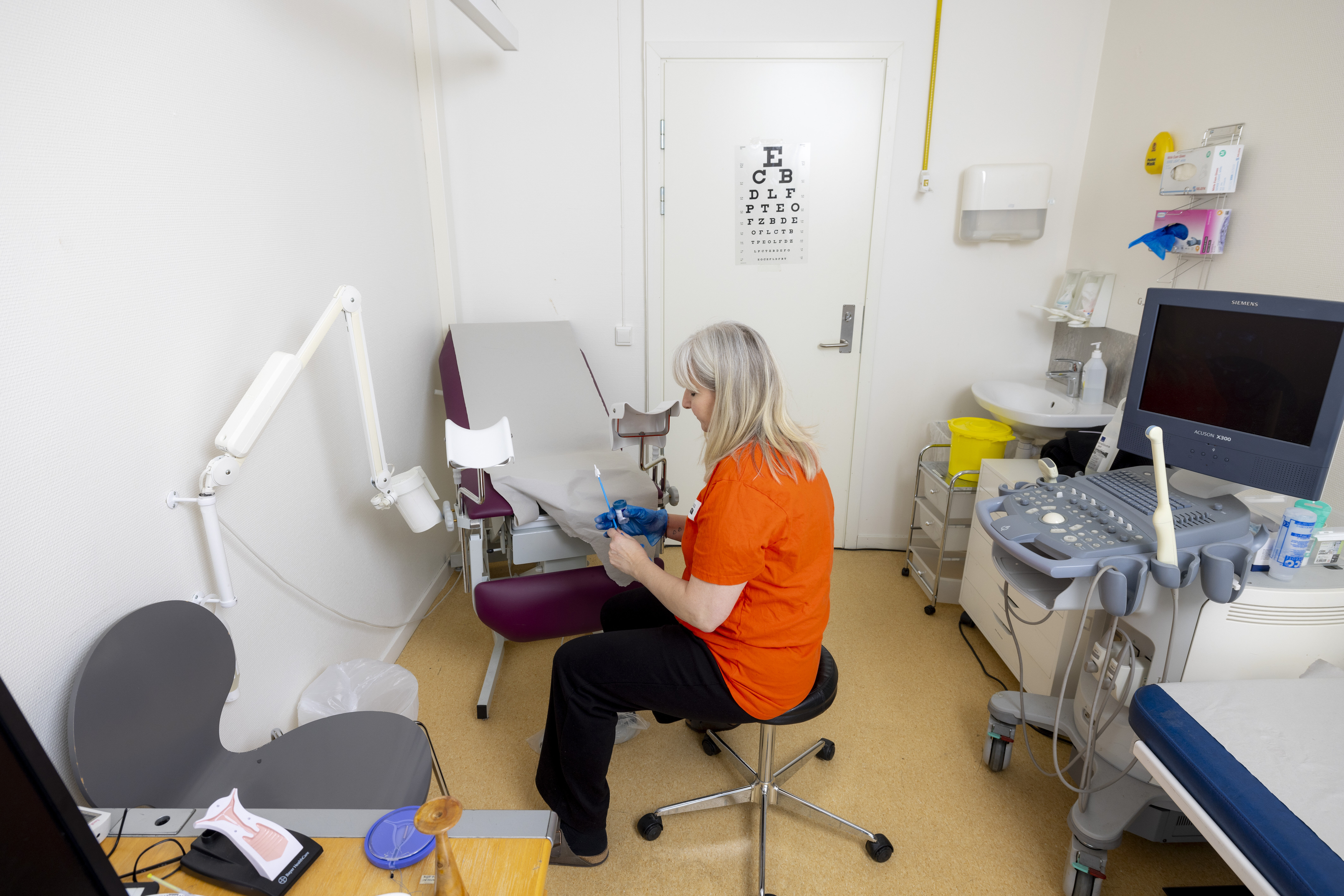 Bildet viser jordmor Marit S. Severinsen