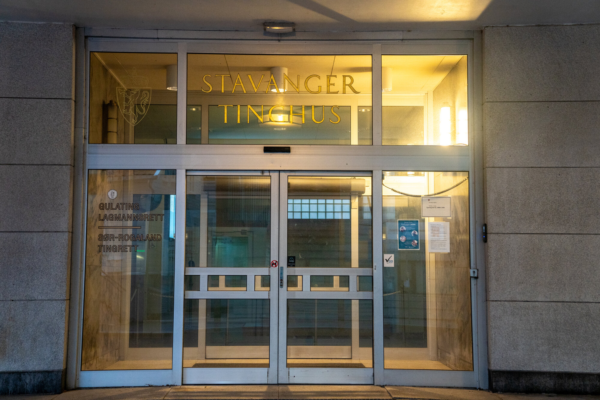 Bildet viser inngangspartiet til Stavanger tinghus