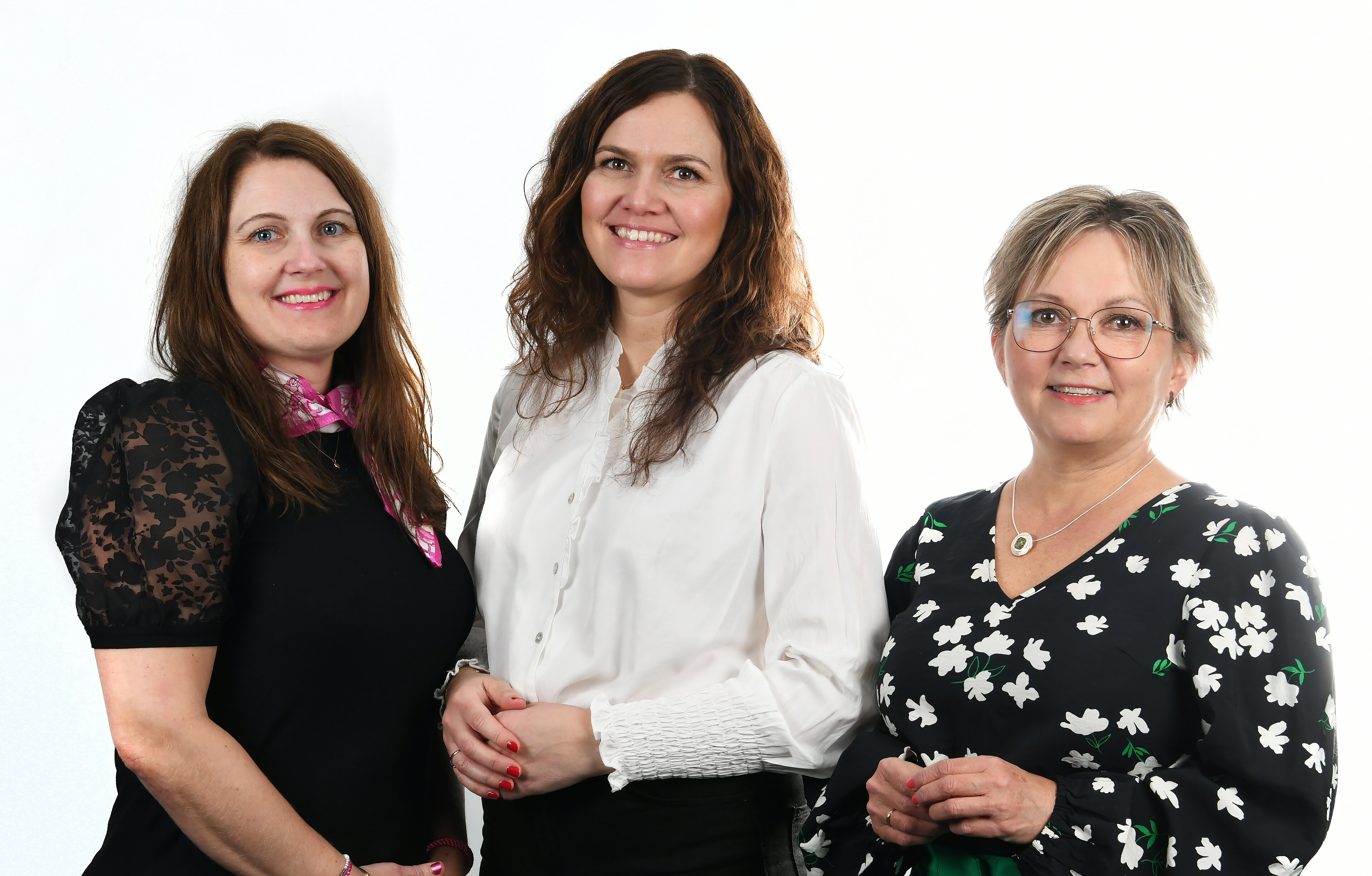 Bildet viser artikkelforfatterne samlet; Åshild Østlyngen, Linda Therese Norrie og Mari-Ann Benonisen