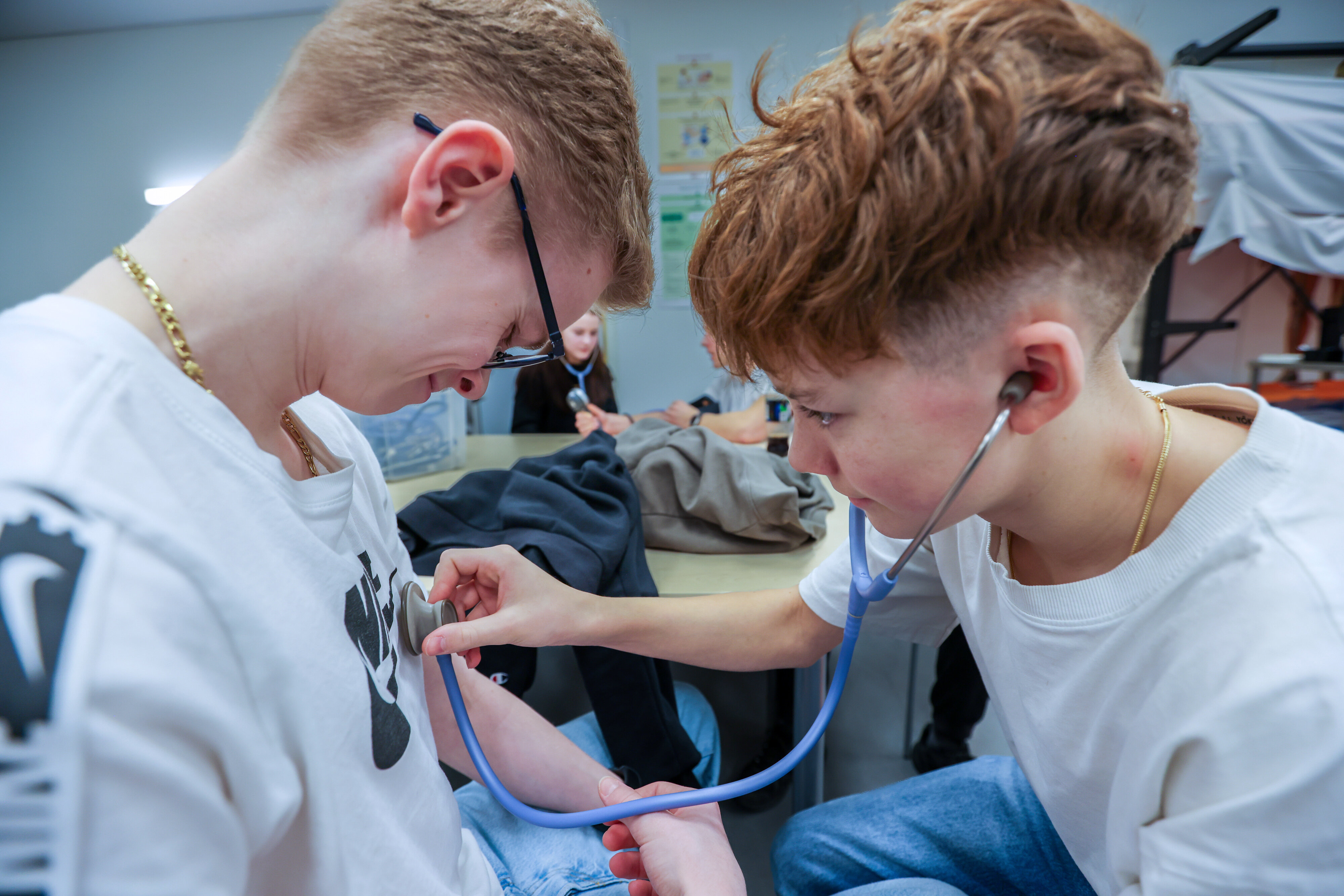 Elever møter sykepleierstudenter i Tromsø