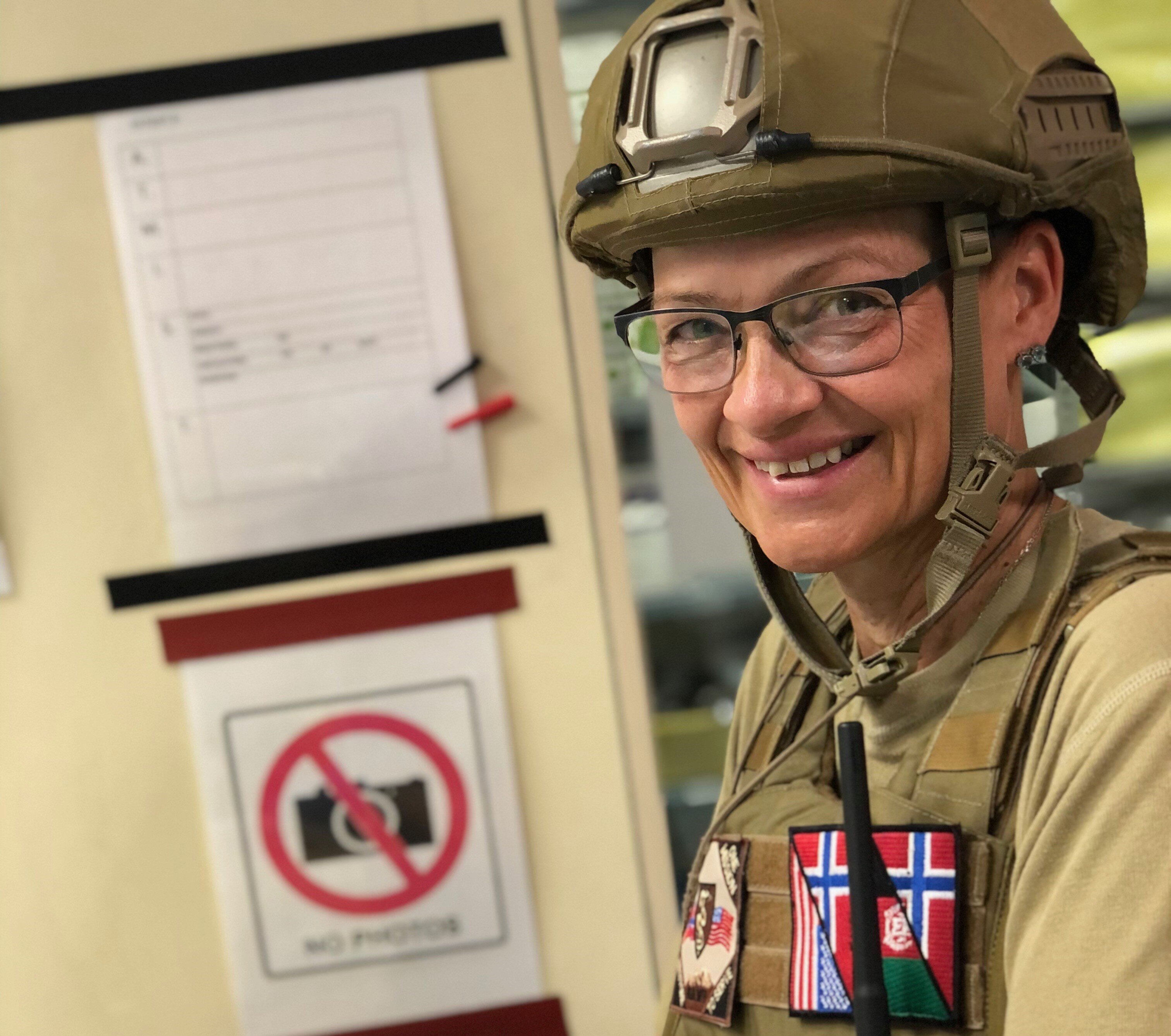 Bildet viser Berit Karita Mørseth i uniform.