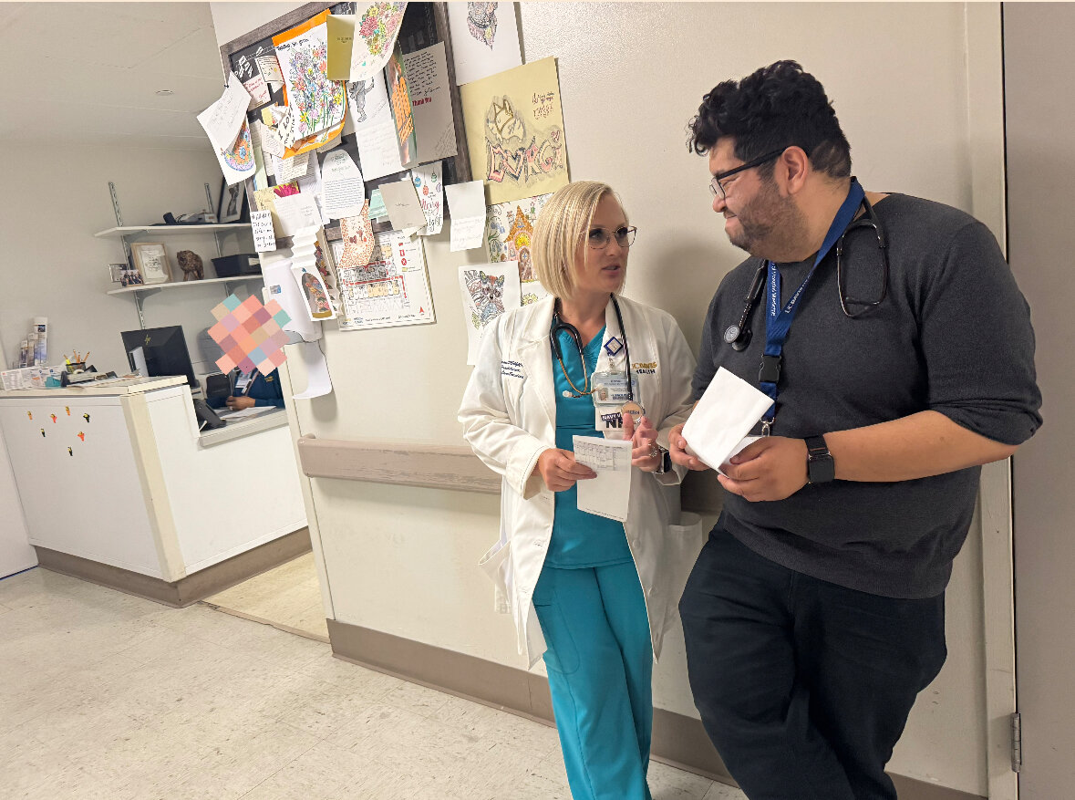 Bildet viser Brandi Chapman og Jose Zumba.