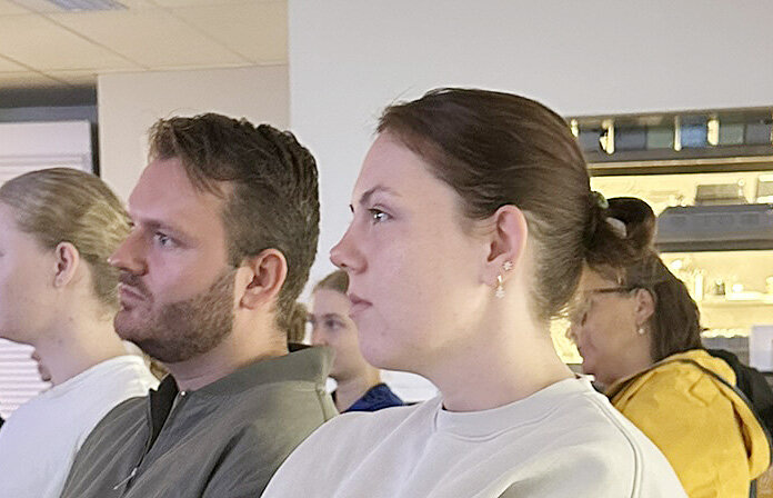 bilde av ada og chris, sykepleiestudenter ved lovisenberg