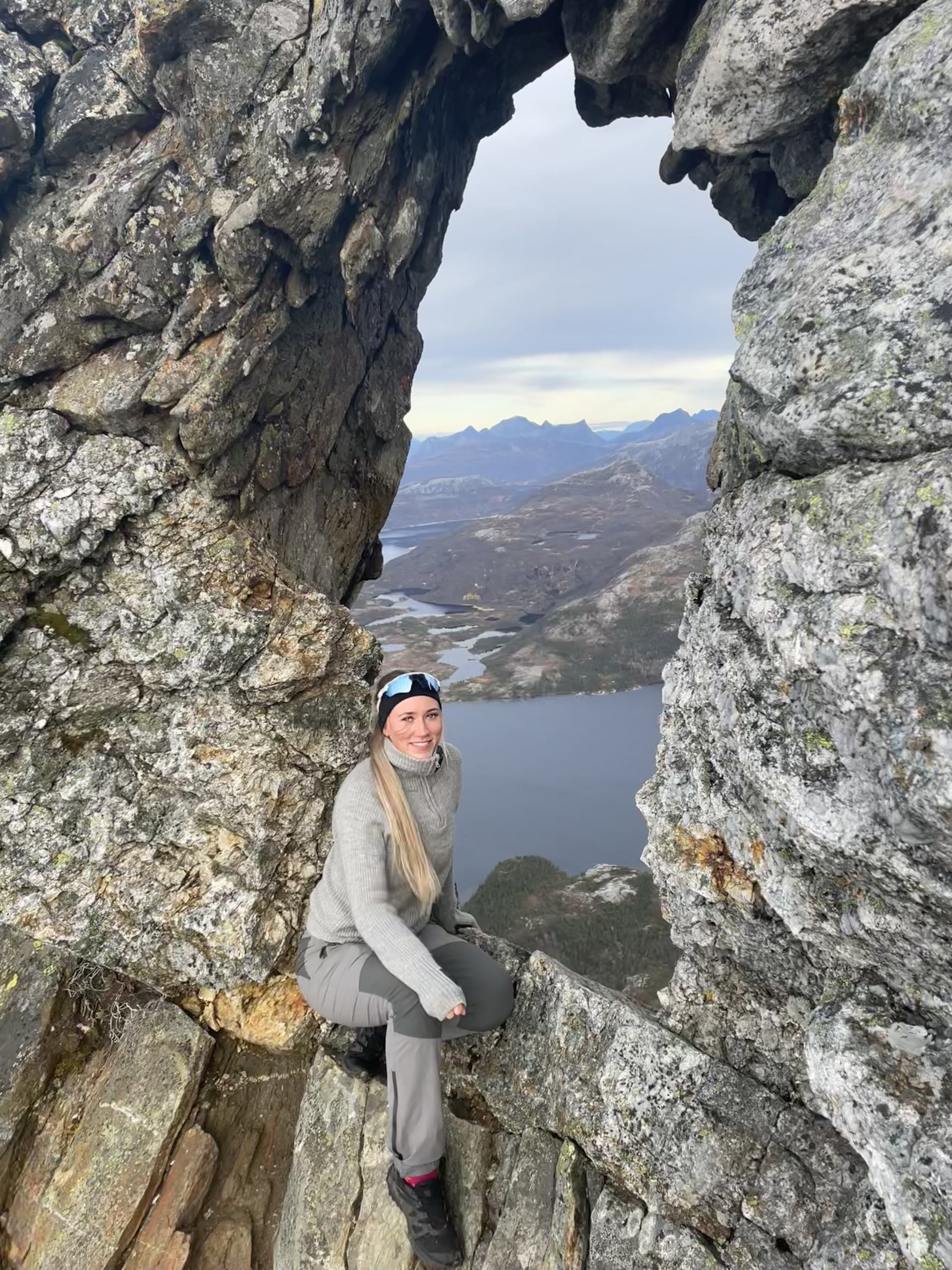 bilde av emilie ved torghatten