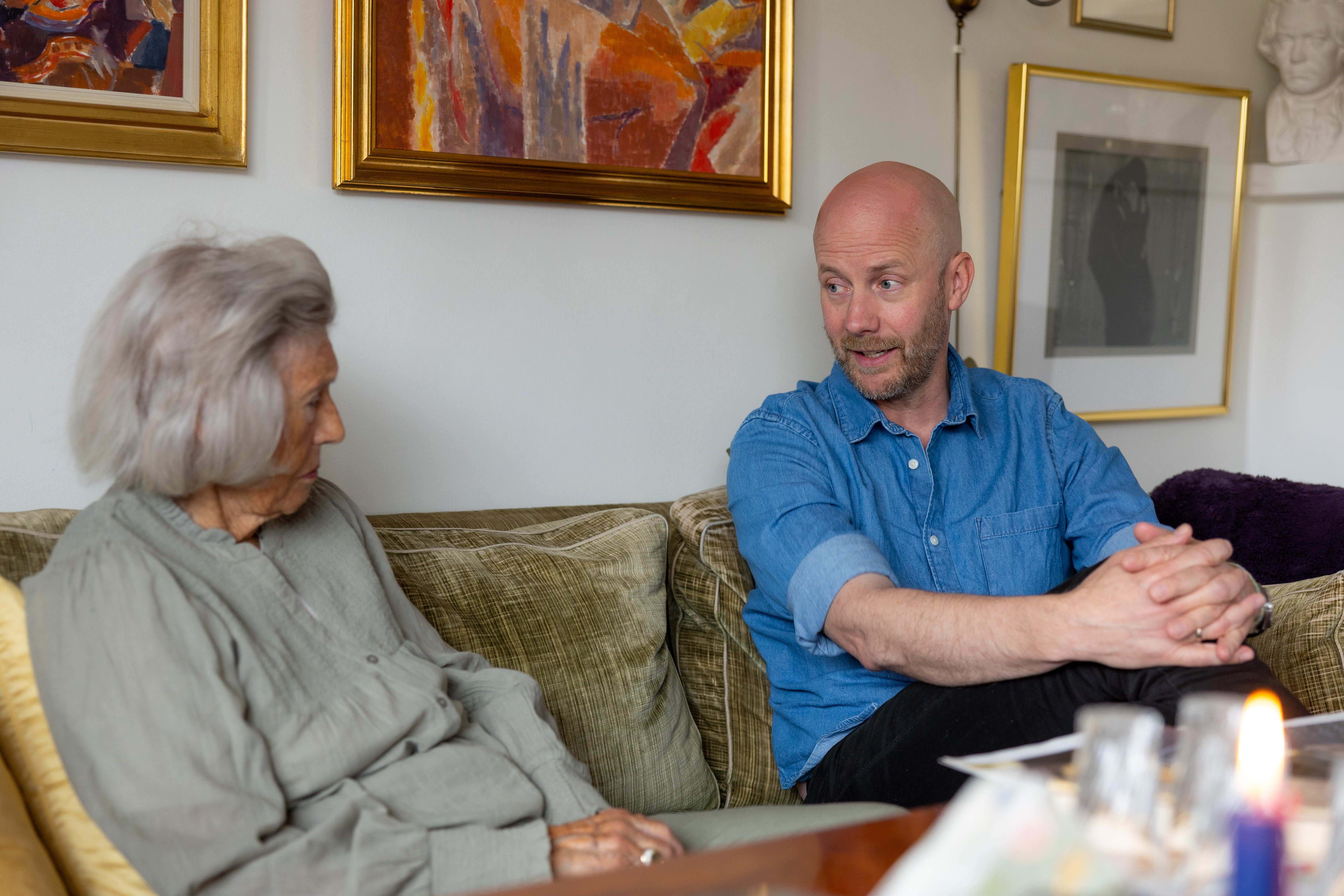 Bildet viser Aud Oftestad og Johan B. Mjønes.