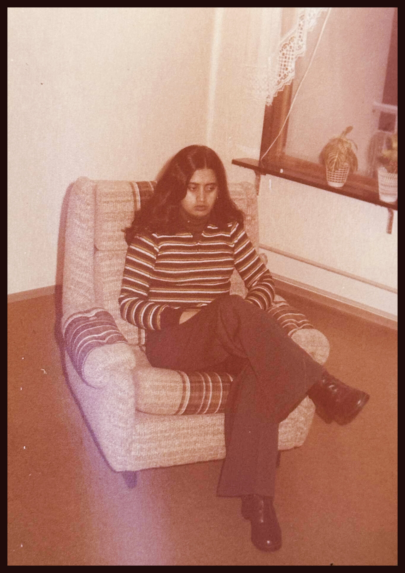 Bildet viser moren til Iqbal som ung på 70-tallet.