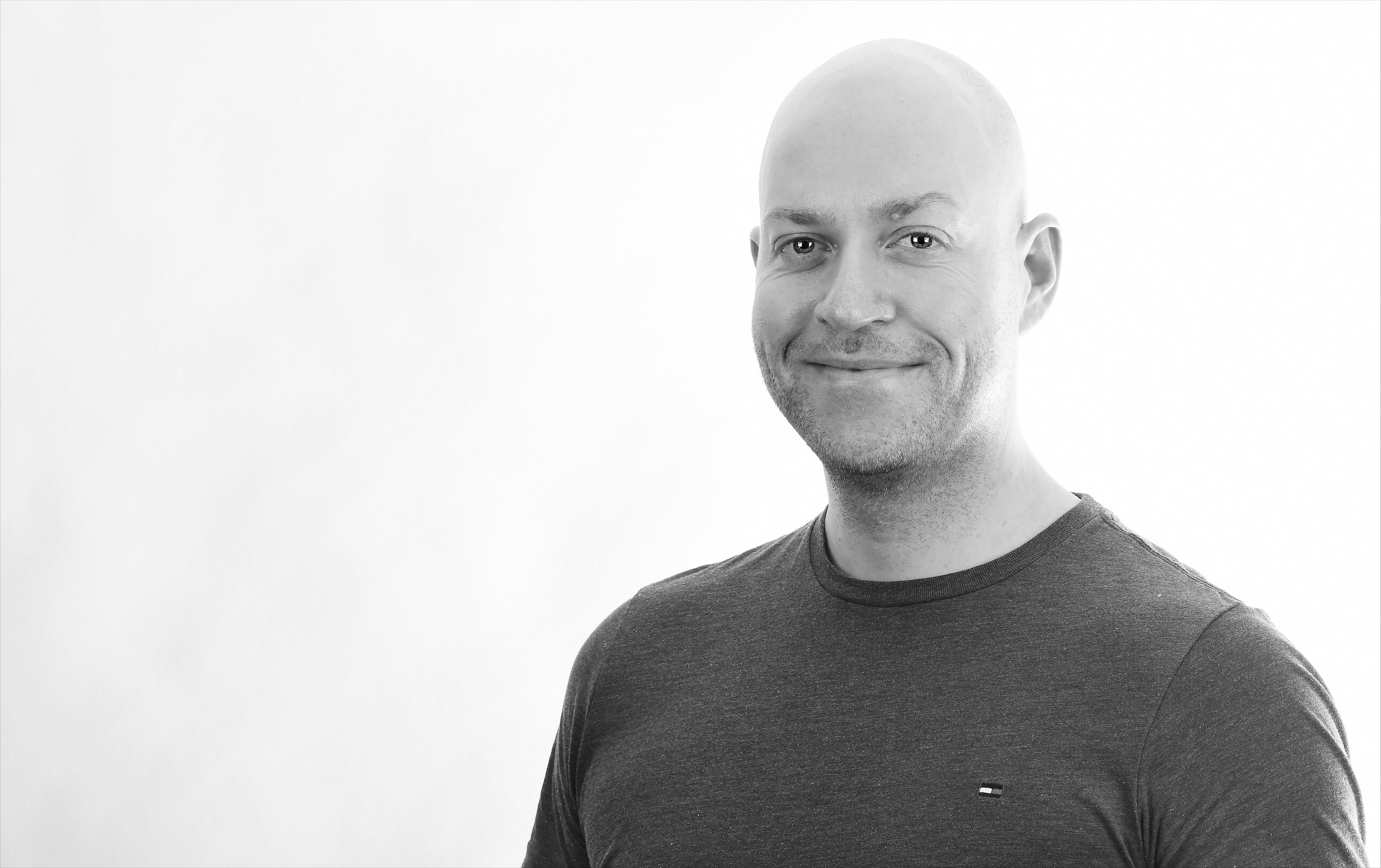 Bildet viser et portrett av Rolf-Andre Oxholm