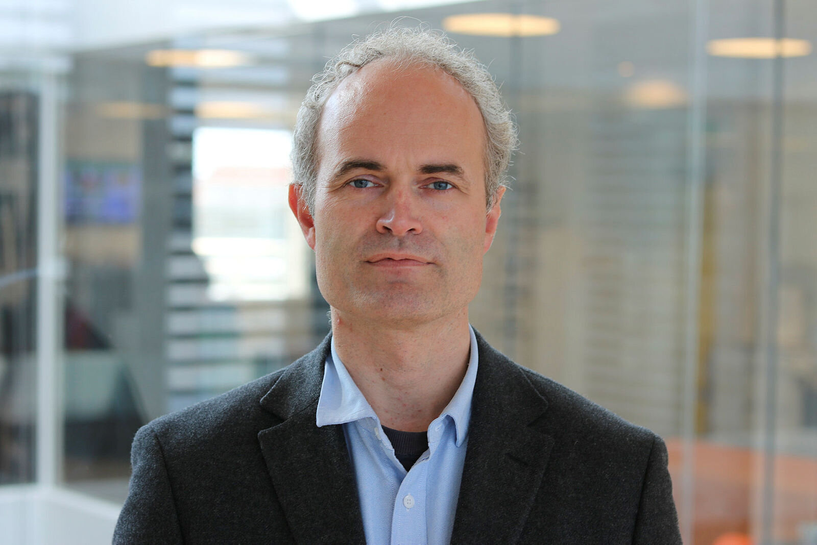 Bildet er et portrett av avdelingsdirektør i Direktoratet for e-helse, Rune Røren