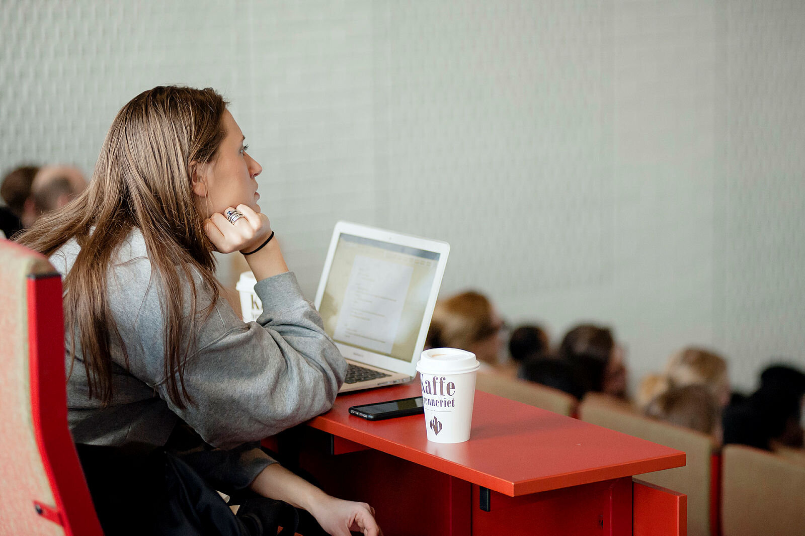 Bildene viser studenter fra Høgskolen i Oslo