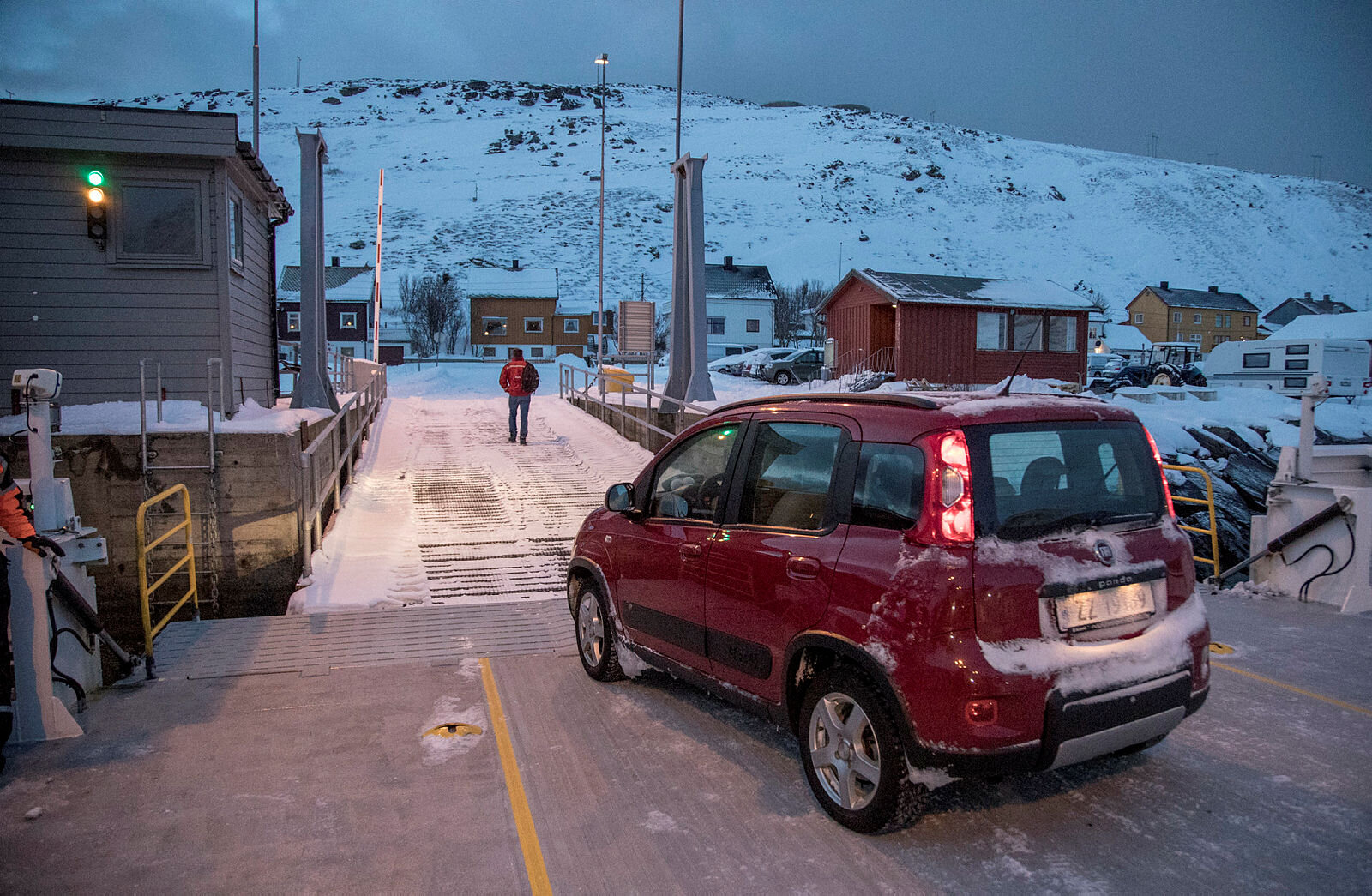 Bildet viser hjemmesykepleier Anne Giæver i Måsøy kommune