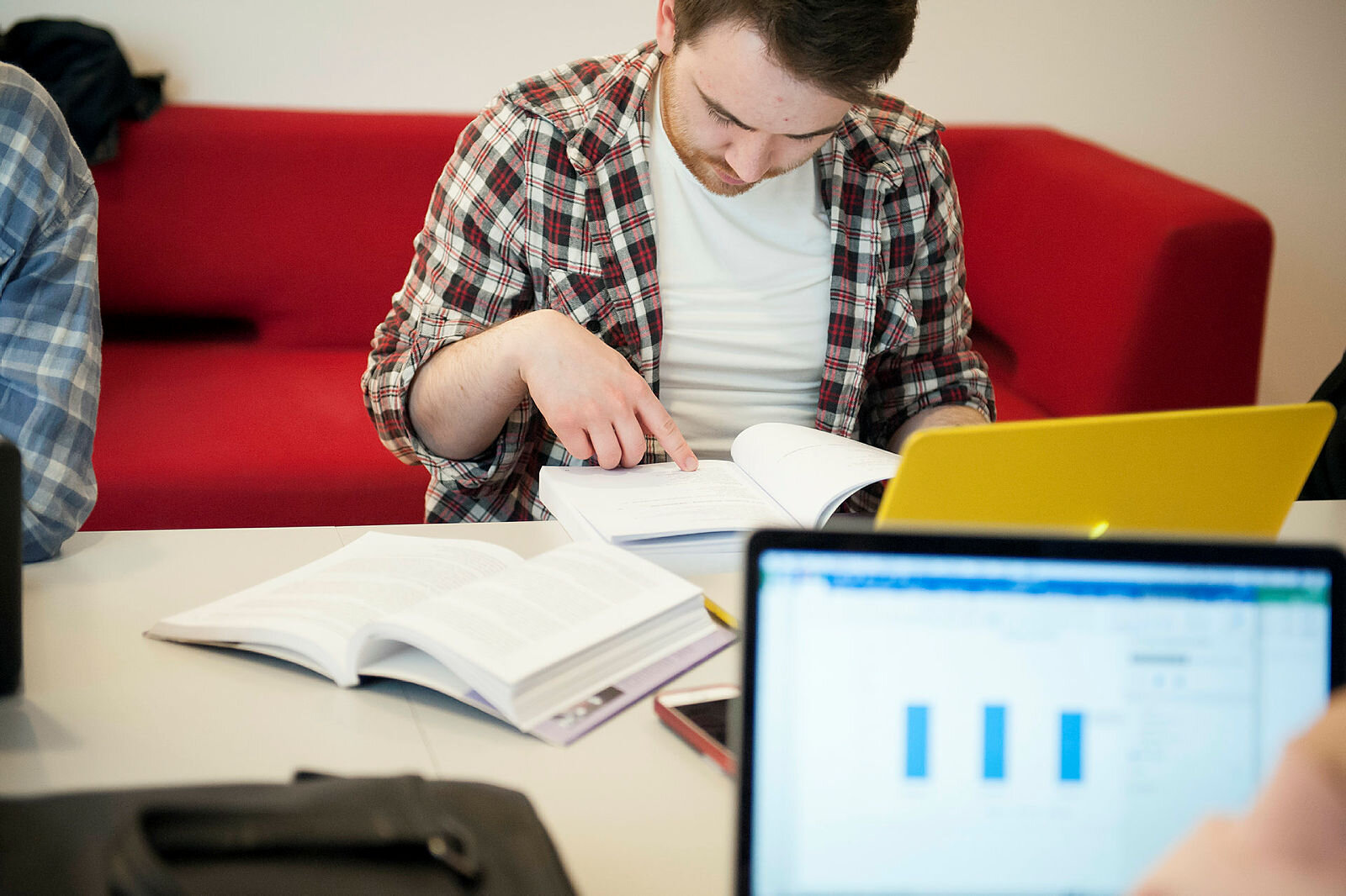 Bildene viser studenter fra Høgskolen i Oslo