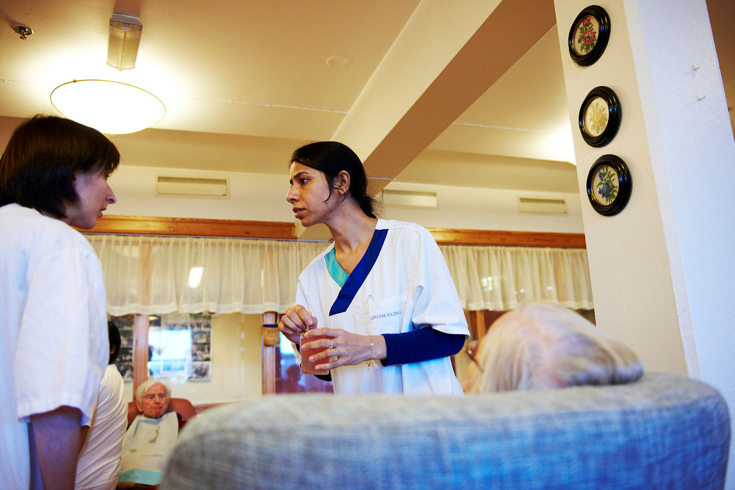 Sykepleier Navpreet Sidhu på Grünerløkka sykehjem.