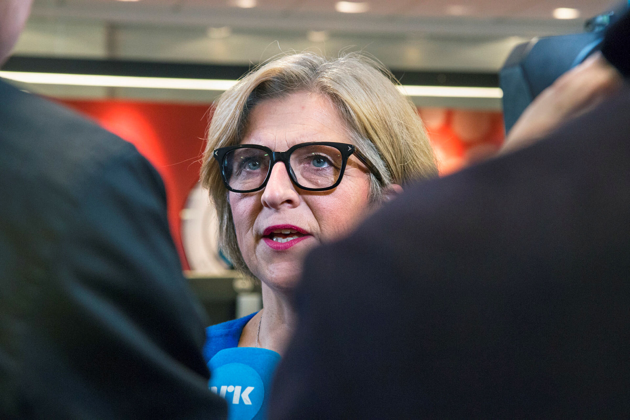 Eli Gunhild By, NSF-leder, på presseskonferanse om lockout