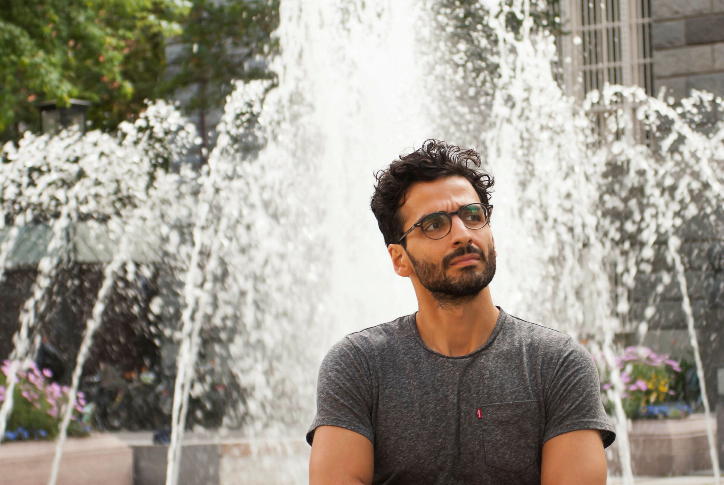 Portrett av Kaveh Rashidi, lege, forfatter, samfunnsdebatant og blogger