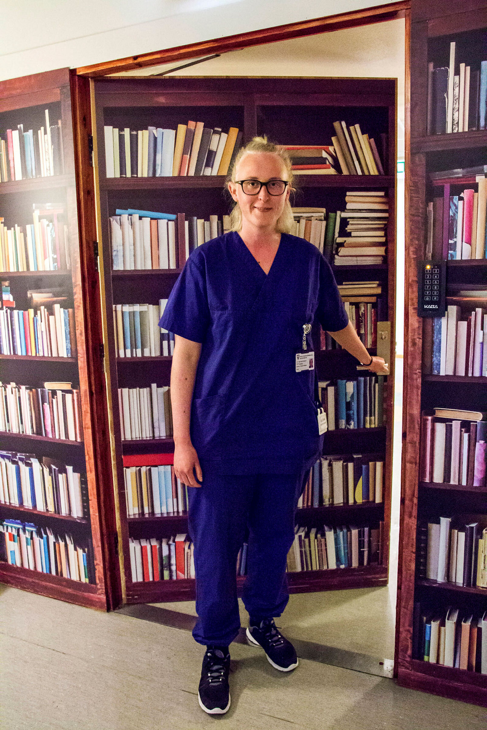 Bildet viser Kaja Elena Klunderud, sykepleier på Eikertun helsehus, Hokksund.