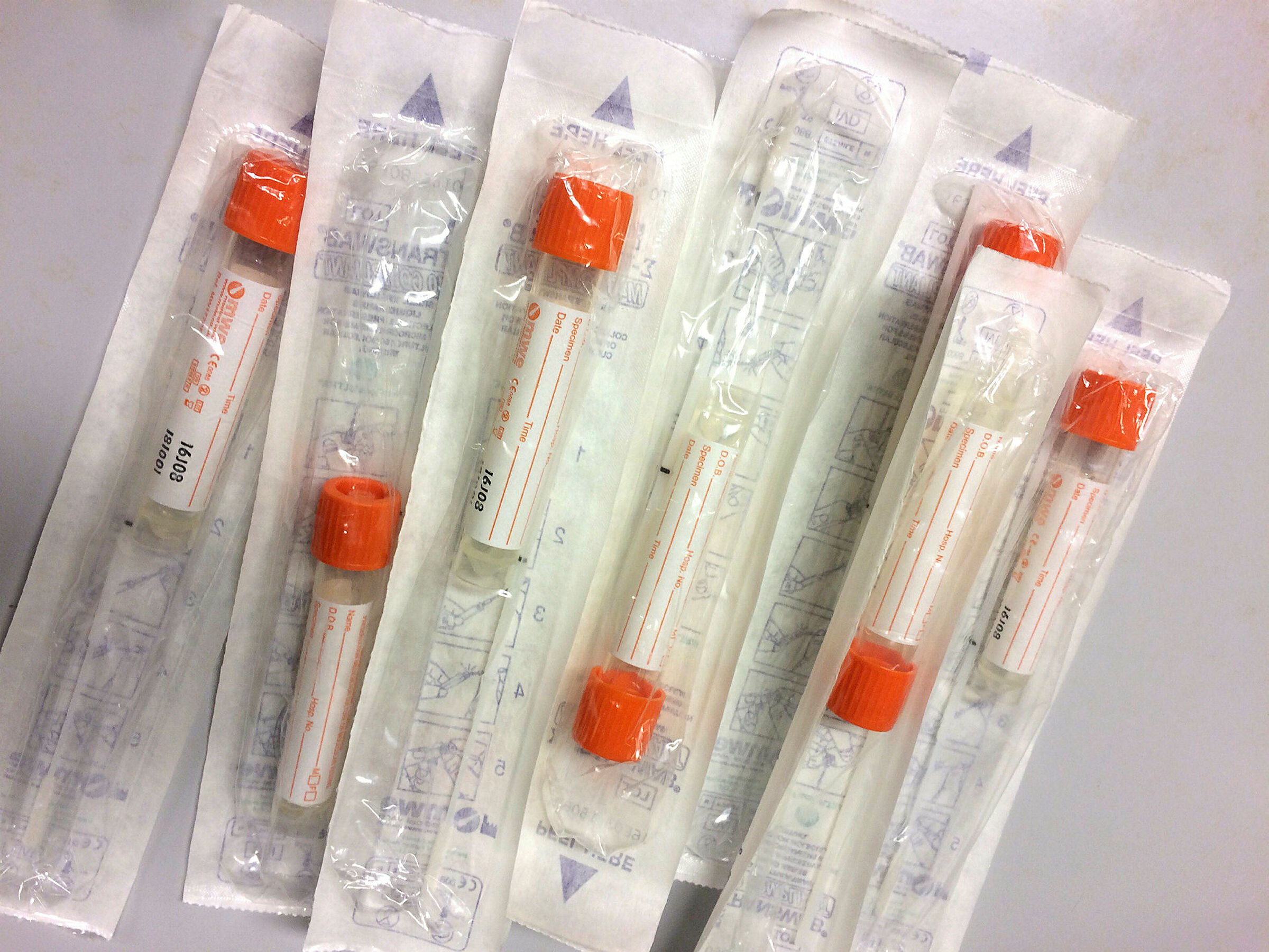 Prøveglass med pensel til influensa