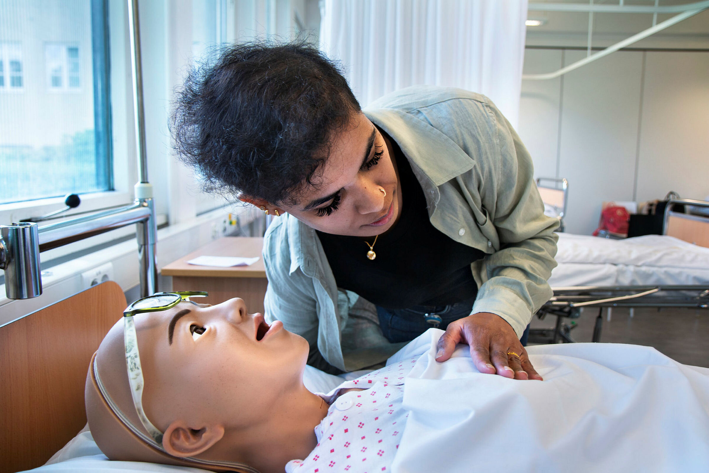 Ajeitha Ulagananthan, lektor på sykepleierutdanningen på VID vitenskapelige høgskole i Oslo