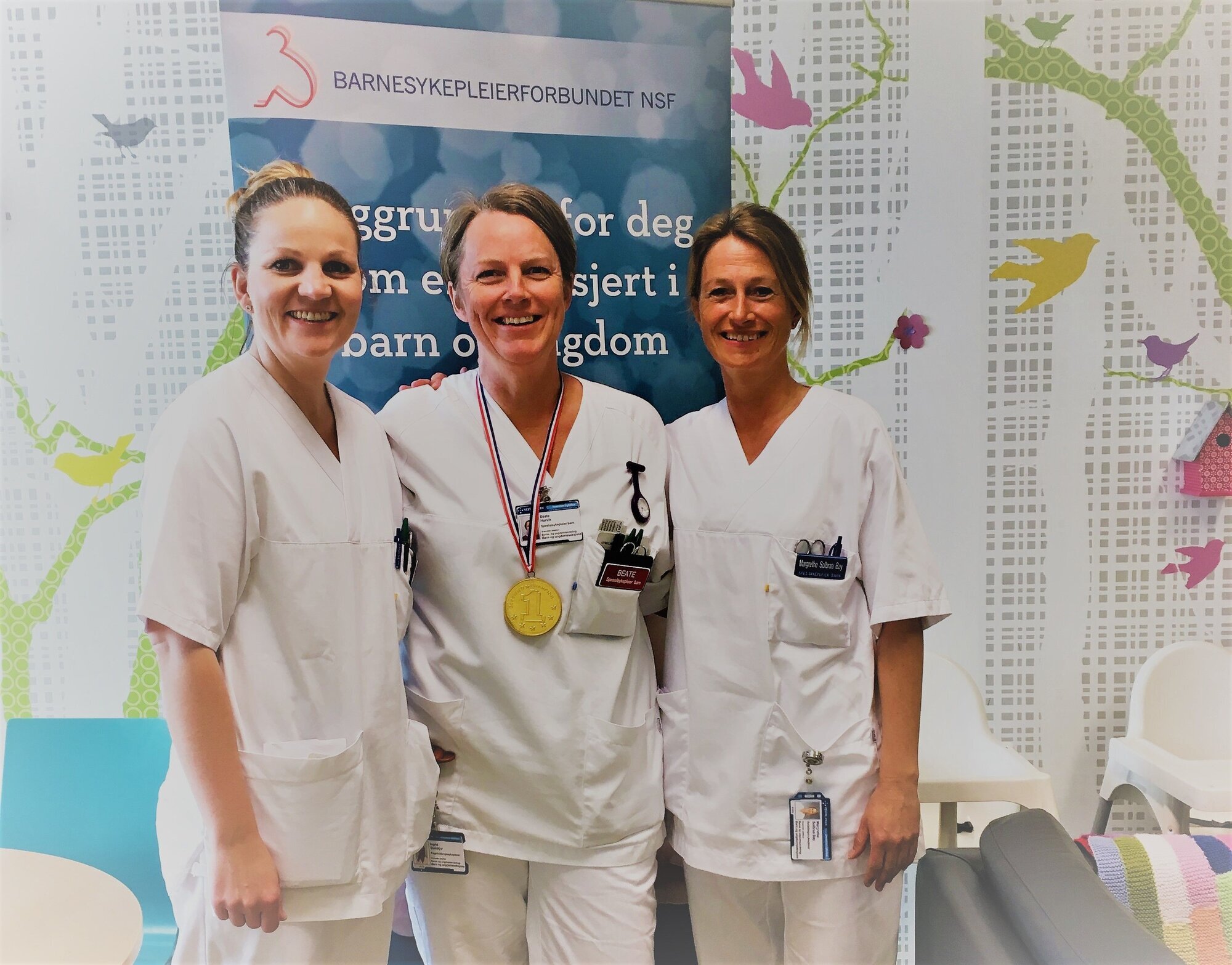 Bildet viser Ingrid Steinkjer, Beate Harvik og Margrethe Solbraa Bay.