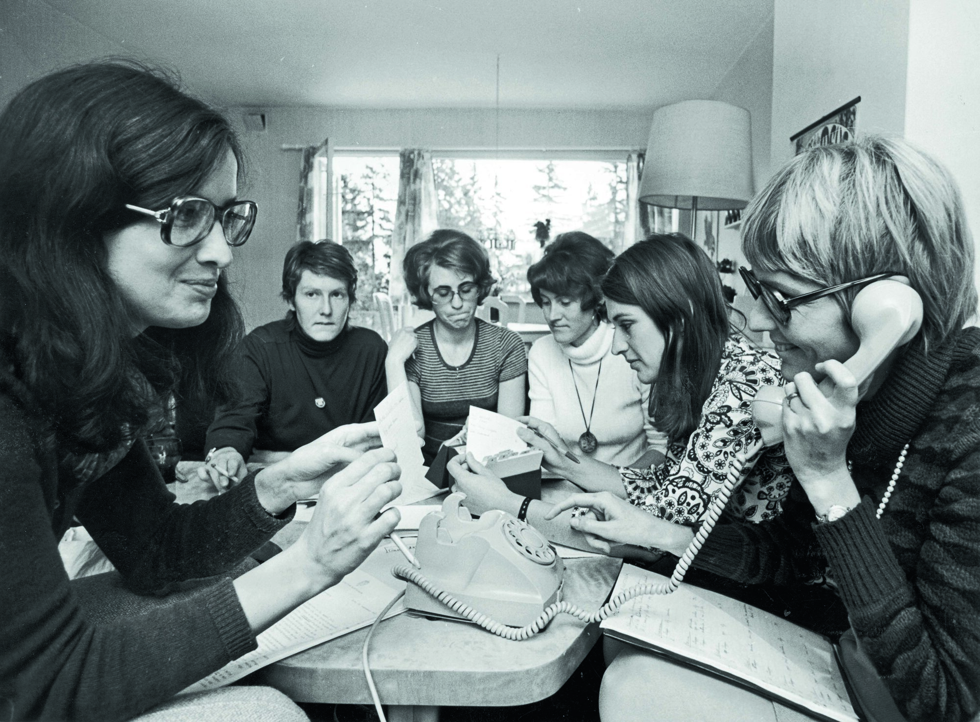 De unge sykepleierne i aksjonsgruppen forbereder streik.