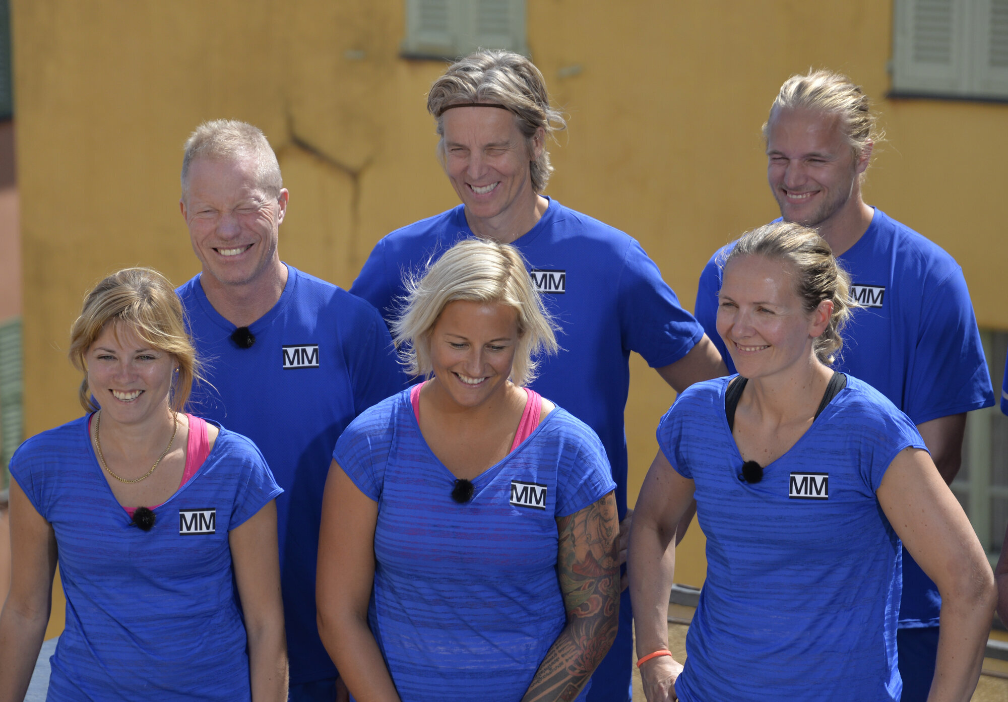 Bildet viser Anette Sagen sammen med flere av de andre som konkurrerer i Mesternes mester.