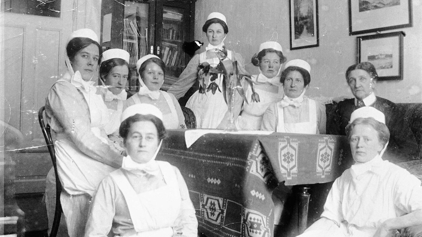 bilde av sykepleiere sannsynligvis fra nord-østerdalen