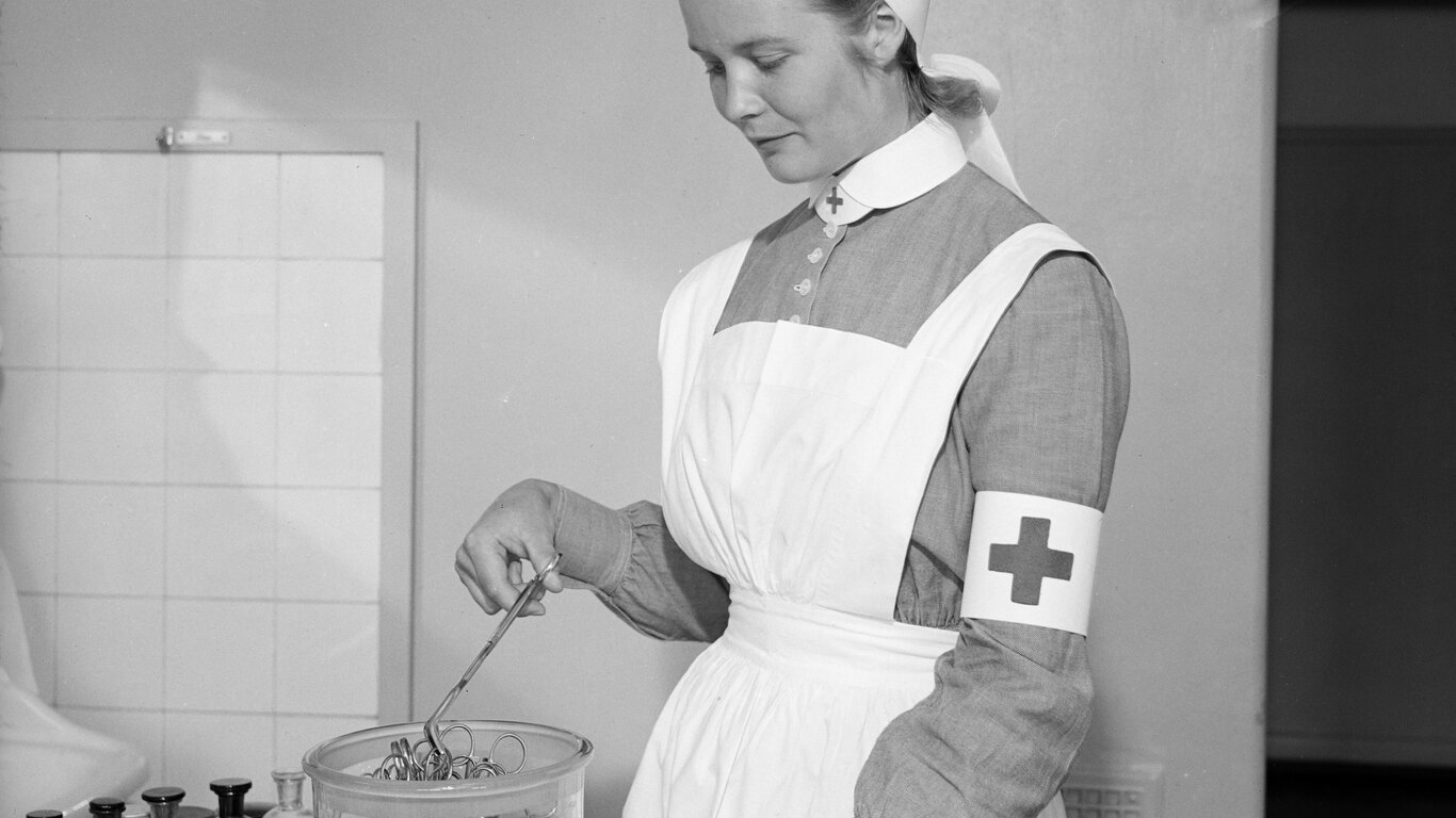 Røde Kors-sykepleier