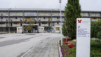 Bildet viser inngangen ved Moss sykehus