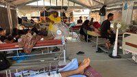 Bildet viser teltsykehus i Gaza.