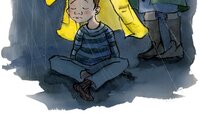 Illustrasjonen viser en trist gutt som sitter ute i regn og mørke, mens moren står bak og legger en knallgul regnjakke over skuldrende hans.