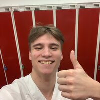 Henrik Ellestad. Sykepleierstudent i sin første praksis