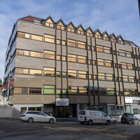 Bildet viser Midtre Hålogaland tingrett i Harstad