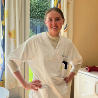 Bildet viser sykepleierstudent Stella Braathen-Reif under praksisstudier