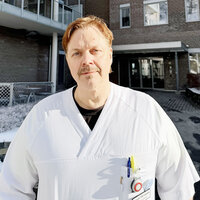 bilde av fagsykepleier knut hærnes