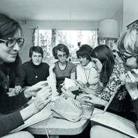 De unge sykepleierne i aksjonsgruppen forbereder streik.